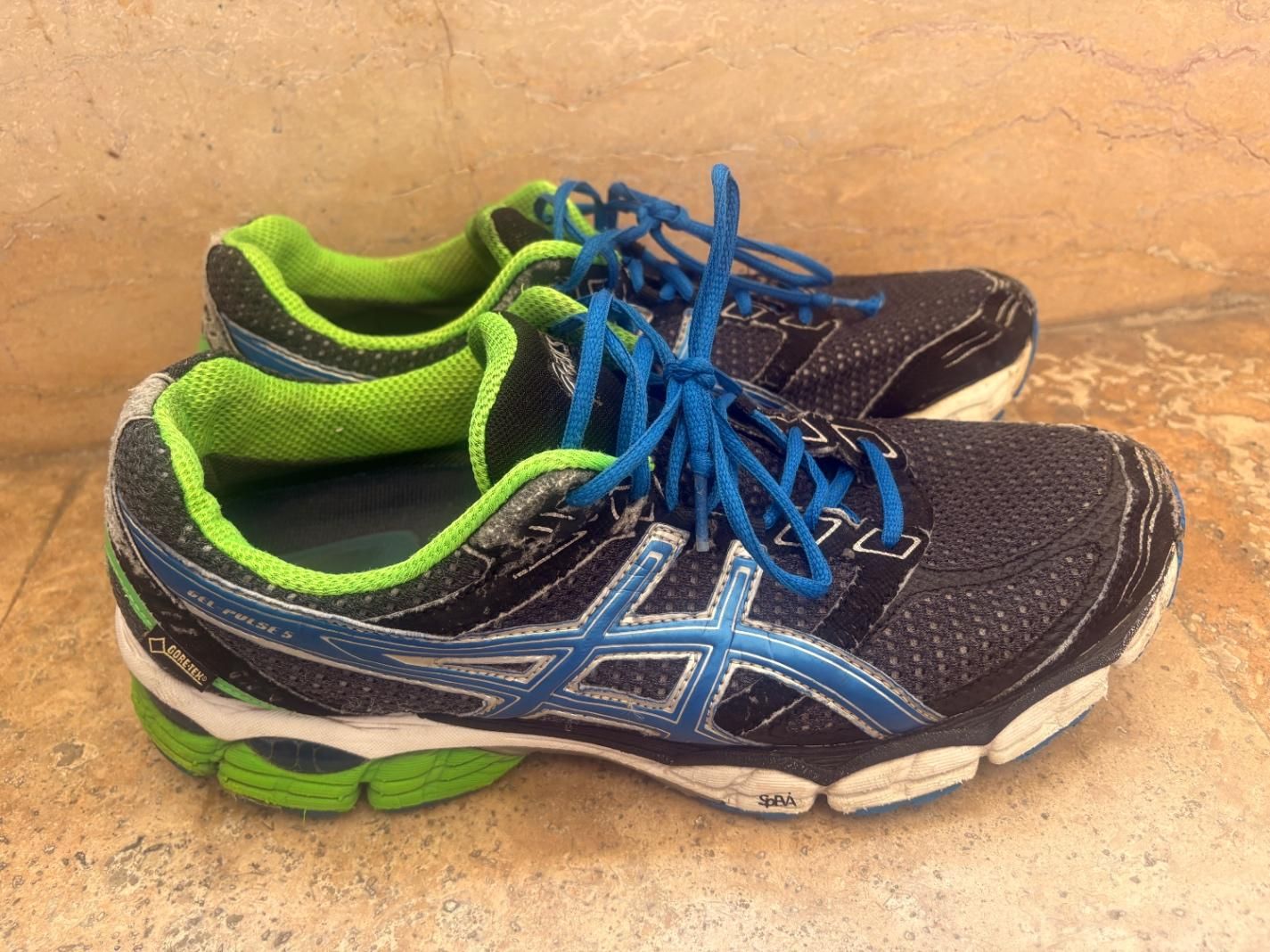 کتونی اورجینال|کیف، کفش، کمربند|اندیشه, شهرک صدف|دیوار