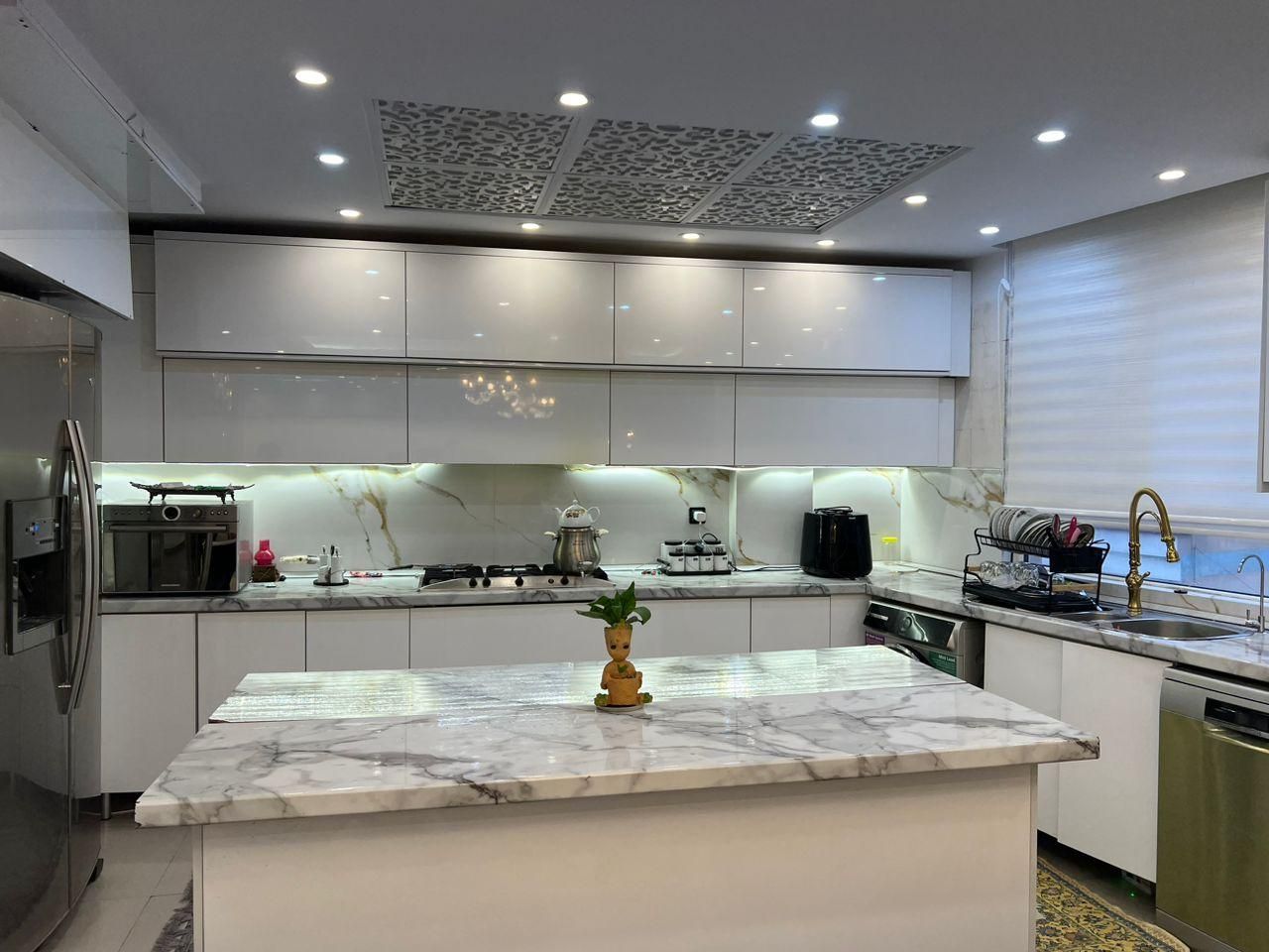 200 متر آپارتمان زعفرانیه طبقات بالا|فروش آپارتمان|تهران, زعفرانیه|دیوار