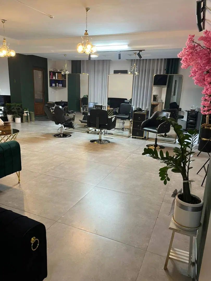 اجاره واحد اداری بر بلوار جمهوری|اجارهٔ دفتر کار، اتاق اداری، مطب|کرج, جهان‌شهر|دیوار