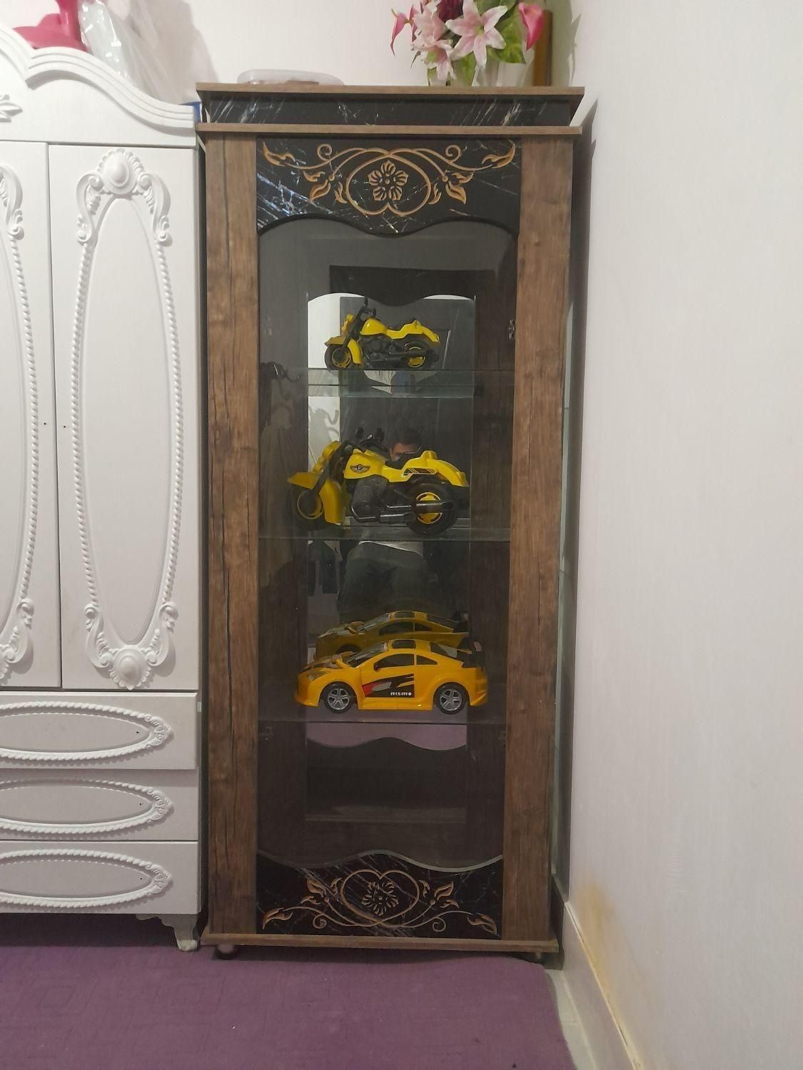 گنجه ومیز تلویزیون|بوفه، ویترین، کنسول|تربت‌حیدریه, رضاشهر|دیوار