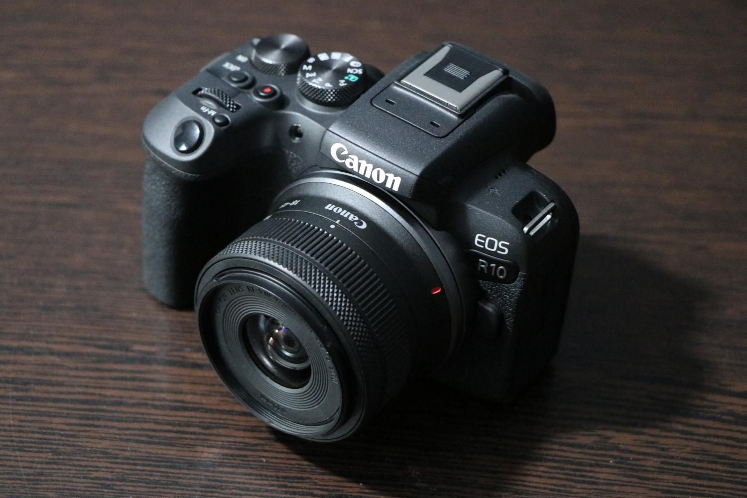 دوربین کنون canon R10 کاملا نو با لنز 18-45|دوربین عکاسی و فیلم‌برداری|هشتگرد, |دیوار