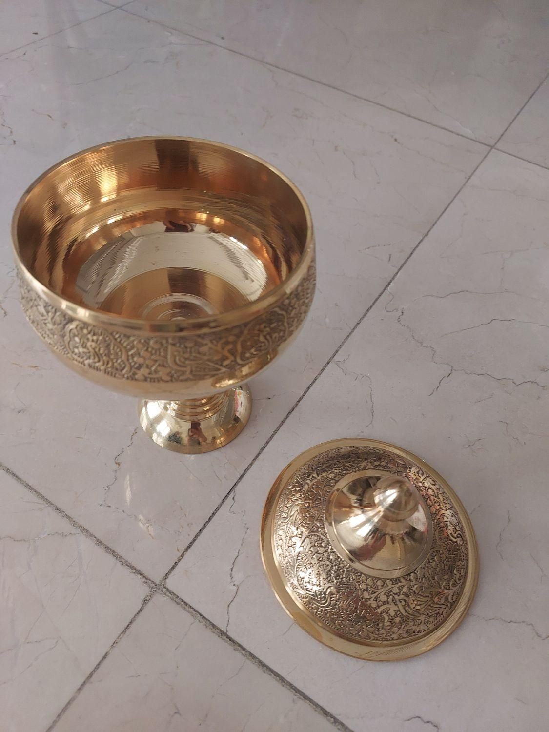 قندان برنجی هندی پایه دار|صنایع دستی و سایر لوازم تزئینی|تهران, سازمان برنامه جنوبی|دیوار