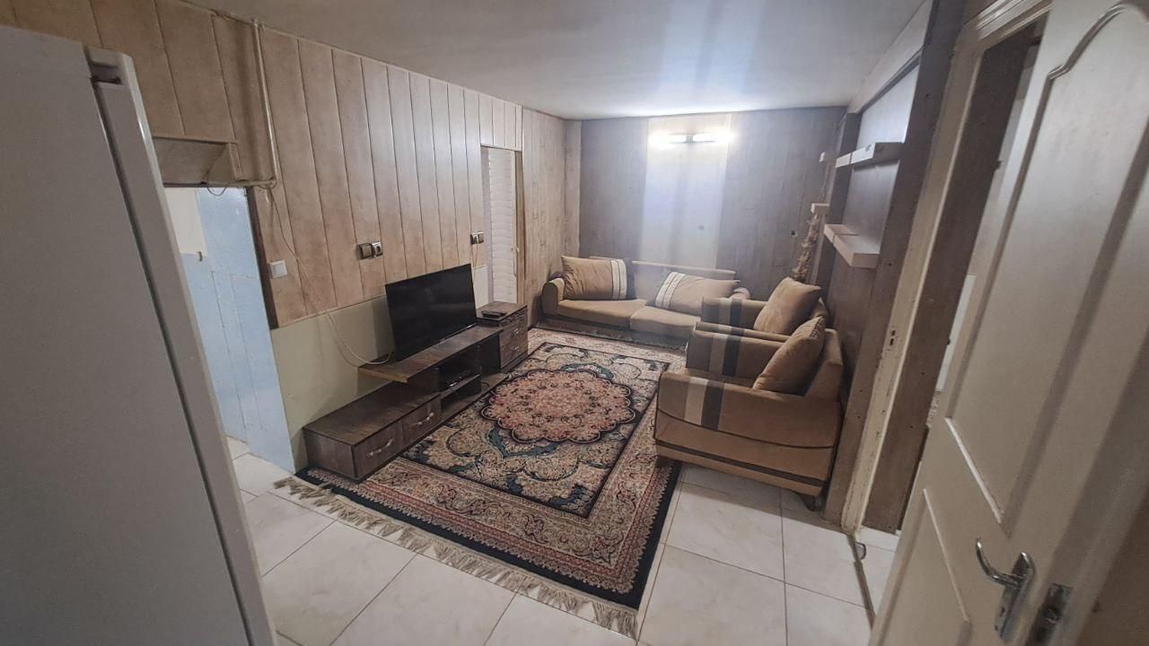 مبله و نقلی روزانه و ماهانه|اجارهٔ کوتاه‌مدت آپارتمان و سوئیت|اصفهان, ملک‌شهر|دیوار