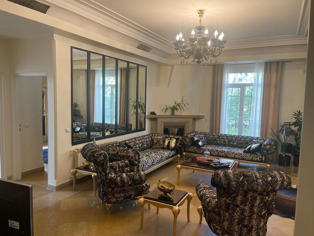 ۱۵۰ متر با منظره و نور فوق العاده