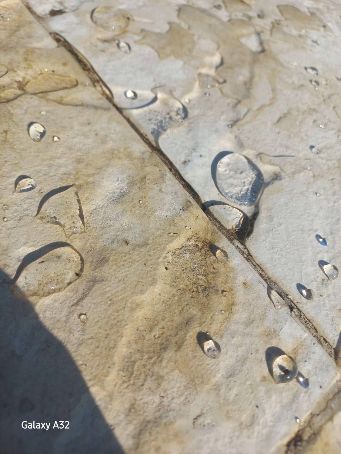 عایق کاری تخصصی انواع نما و سطوح تضمینی|خدمات پیشه و مهارت|رودسر, |دیوار