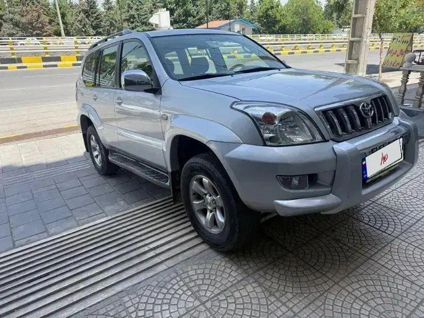 پرادو مدل ۲۰۰۶ اتوماتیک ۴ سیلندر درجه ۱ زاپاس پشت|خودرو سواری و وانت|تهران, ولنجک|دیوار