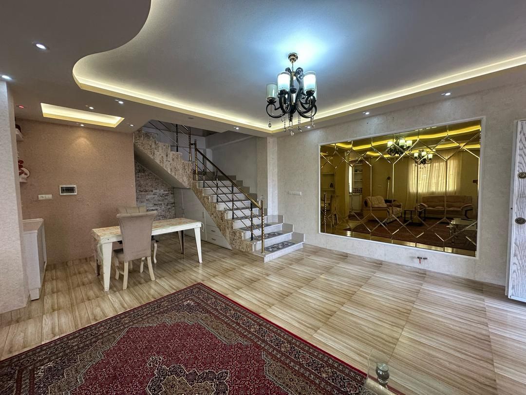 فروش ویلا با زمین 175متری|فروش خانه و ویلا|آستارا, |دیوار