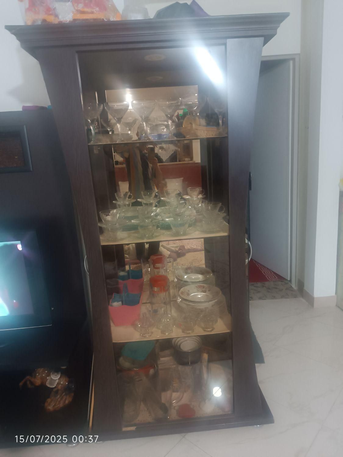 مبل ۹ نفر بوفه میز تلویزیون اجاق گاز ...|حراج|کرج, محمود آباد|دیوار