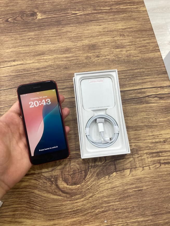 اپل iPhone SE (2020) با حافظهٔ ۱۲۸ گیگابایت|موبایل|تهران, مجیدیه|دیوار