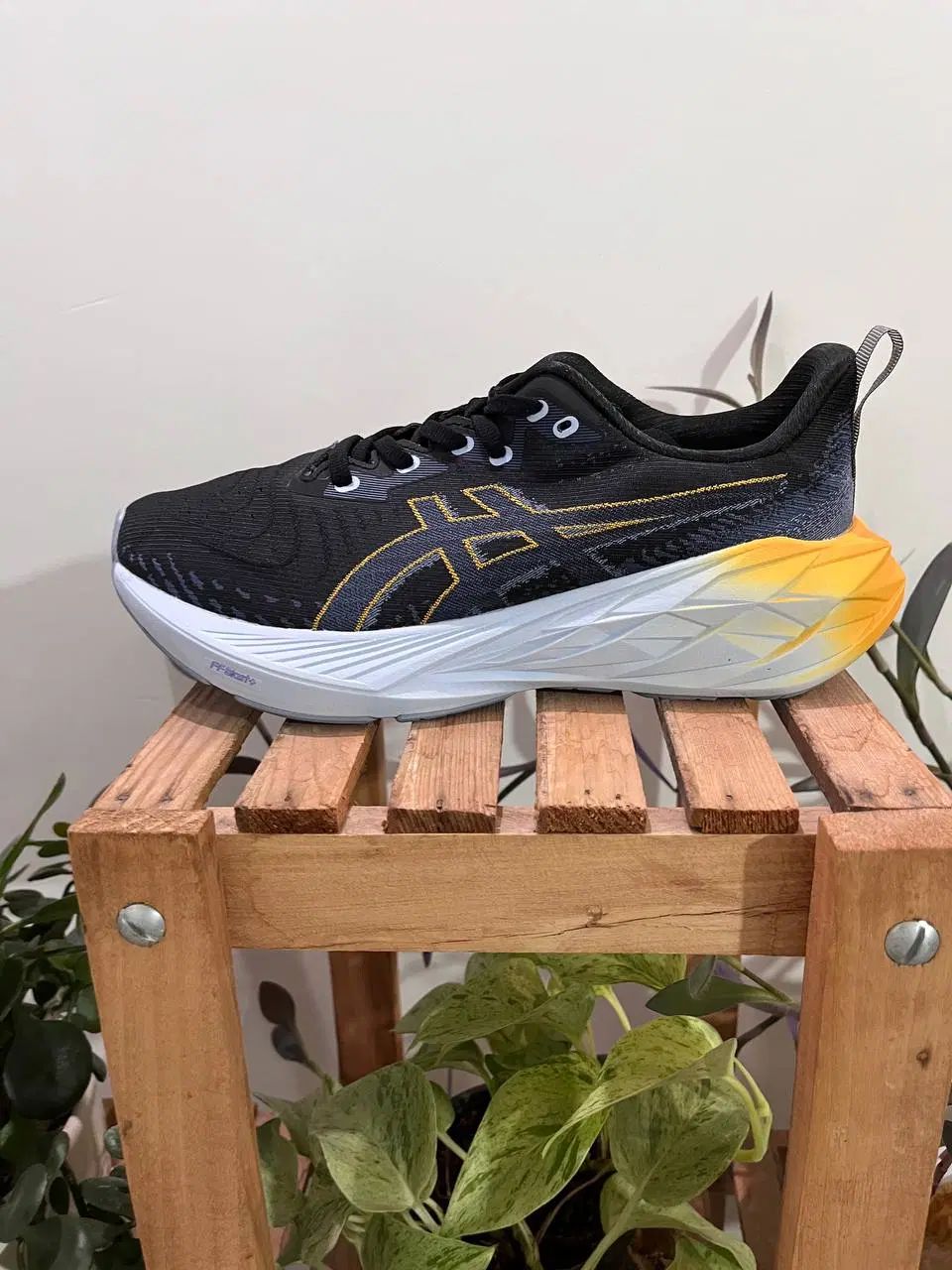 کتونی اسیکس ادیداس رانینگ newbalance brooks|کیف، کفش، کمربند|تهران, اباذر|دیوار