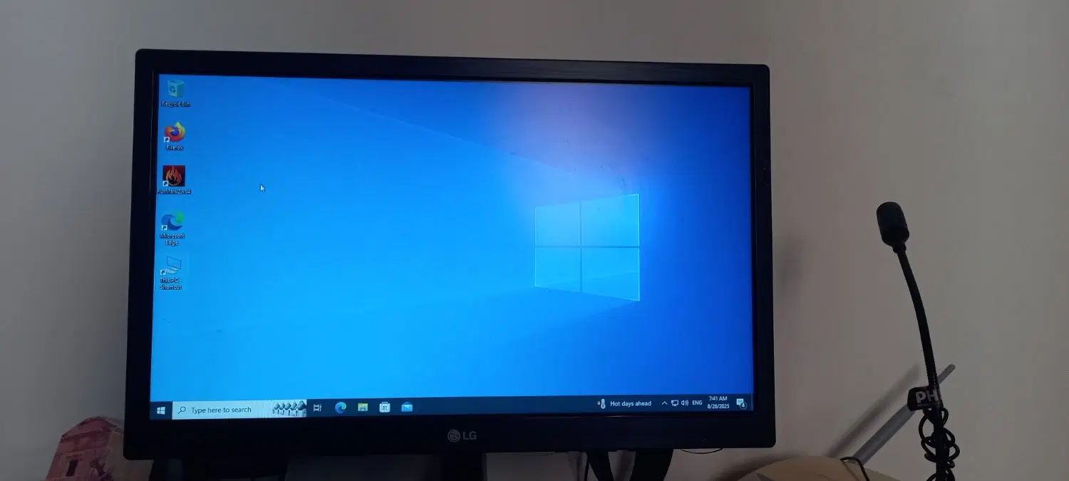 مانیتور  lcd  lG|قطعات و لوازم جانبی رایانه|رشت, پل تالشان|دیوار