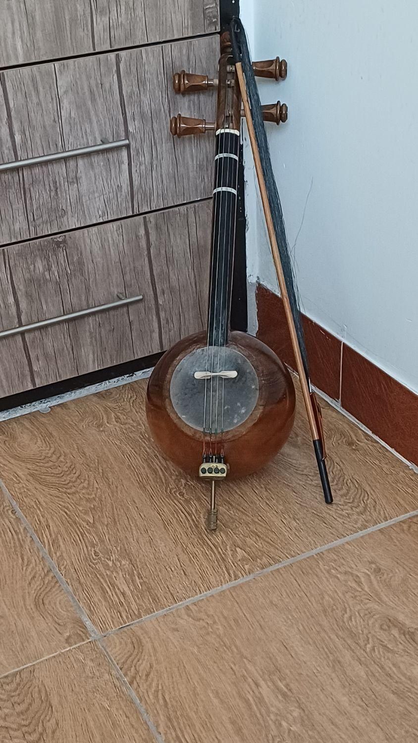 کمانچه مدل رامین ۹۰۳|سازهای سنتی|آشخانه, |دیوار