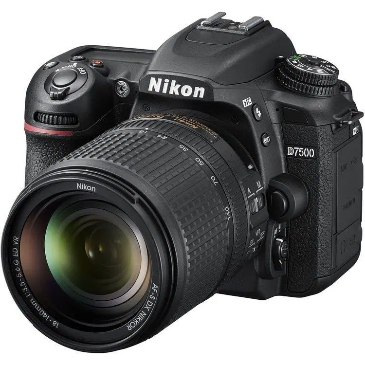 Nikon D7500 لنز 18-140mm VR شاتر کم سالم بی نقص|دوربین عکاسی و فیلم‌برداری|تهران, فردوس|دیوار