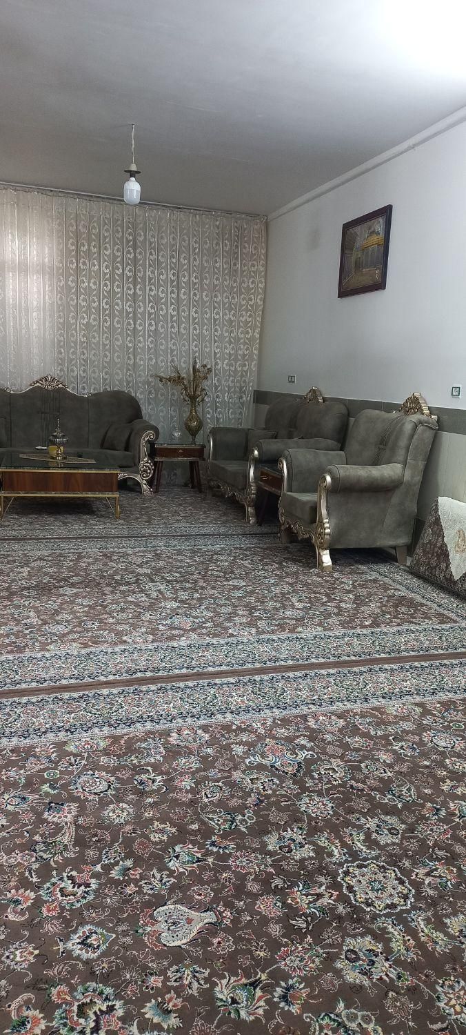 خانه دوطبقه نیم بلوار حضرت معصومه۱۵۵متر|فروش خانه و ویلا|قم, قلعه کامکار|دیوار