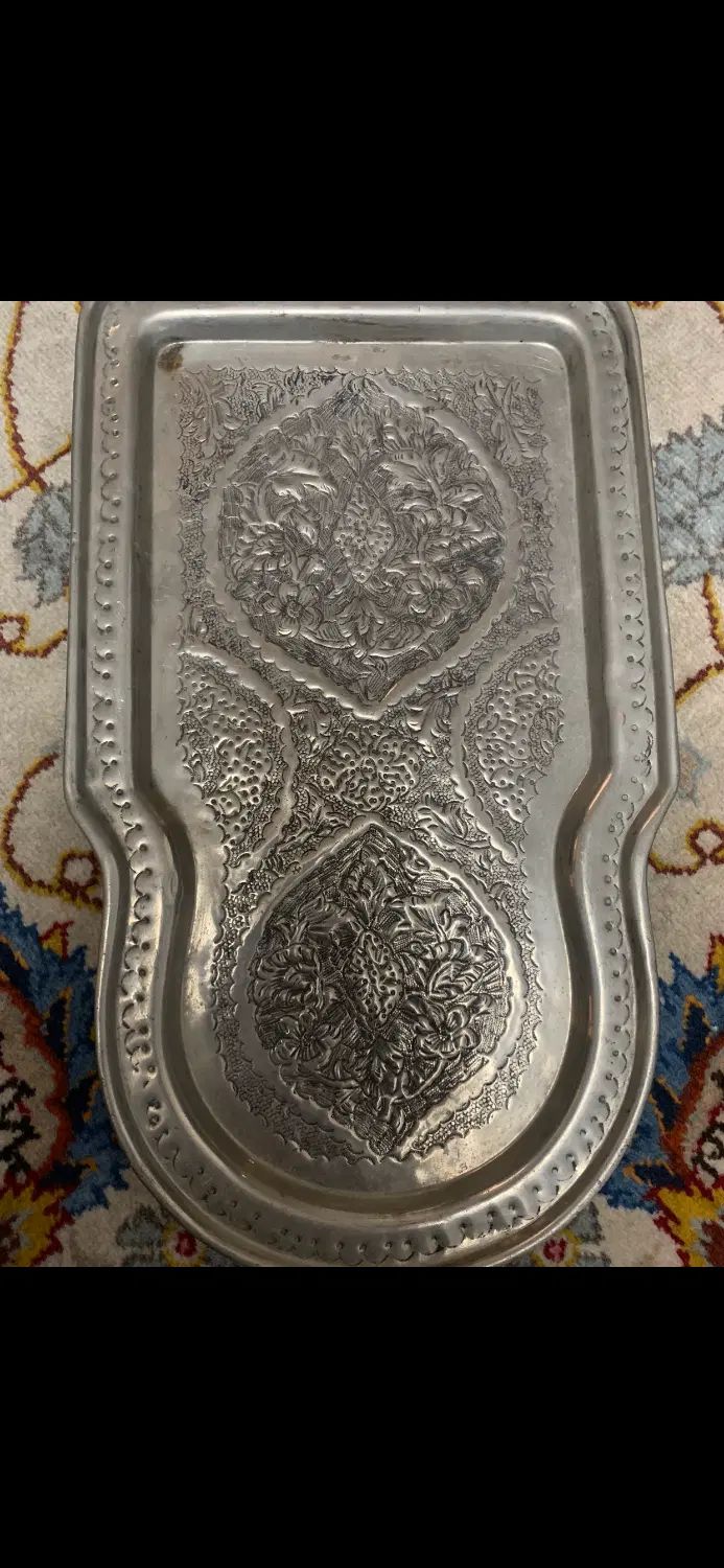 سماور روسی قلمکاری شده با سینی و قوری با قدمت بالا|کلکسیون اشیاء عتیقه|تهران, جماران (نیاوران)|دیوار
