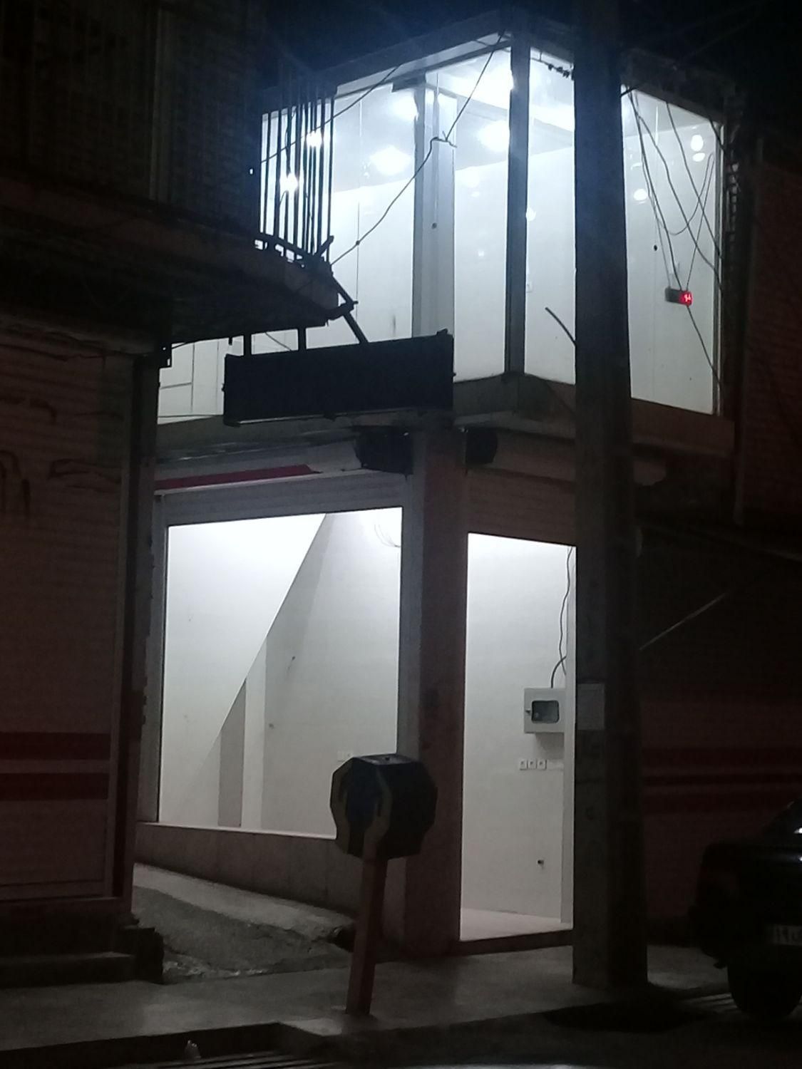 مغازه دوطبقه کوچک خیابان امام مرکزشهر|اجارهٔ مغازه و غرفه|ایذه, |دیوار