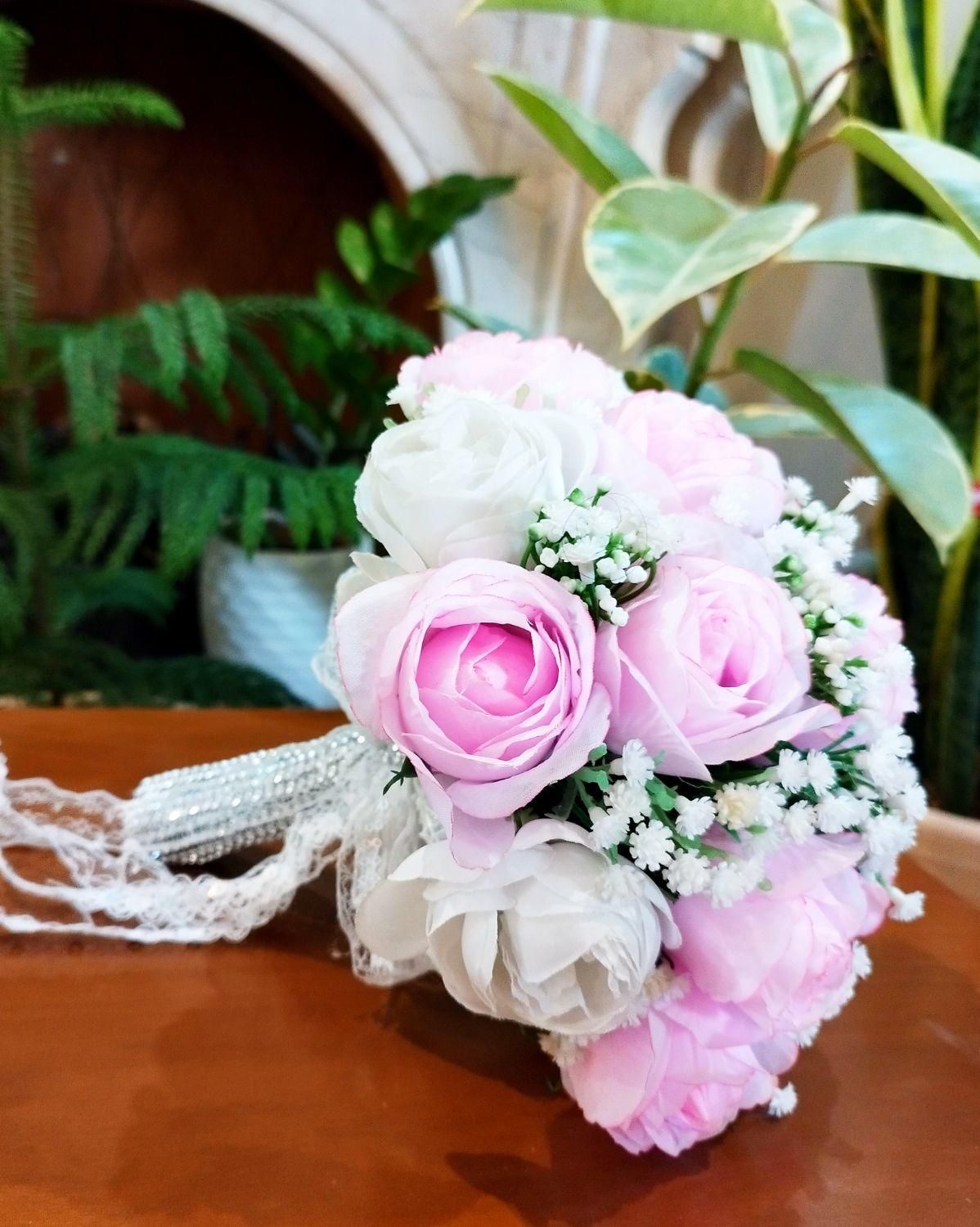 دسته گل عروس رز شکوفه|گل مصنوعی|ری, سرتخت|دیوار