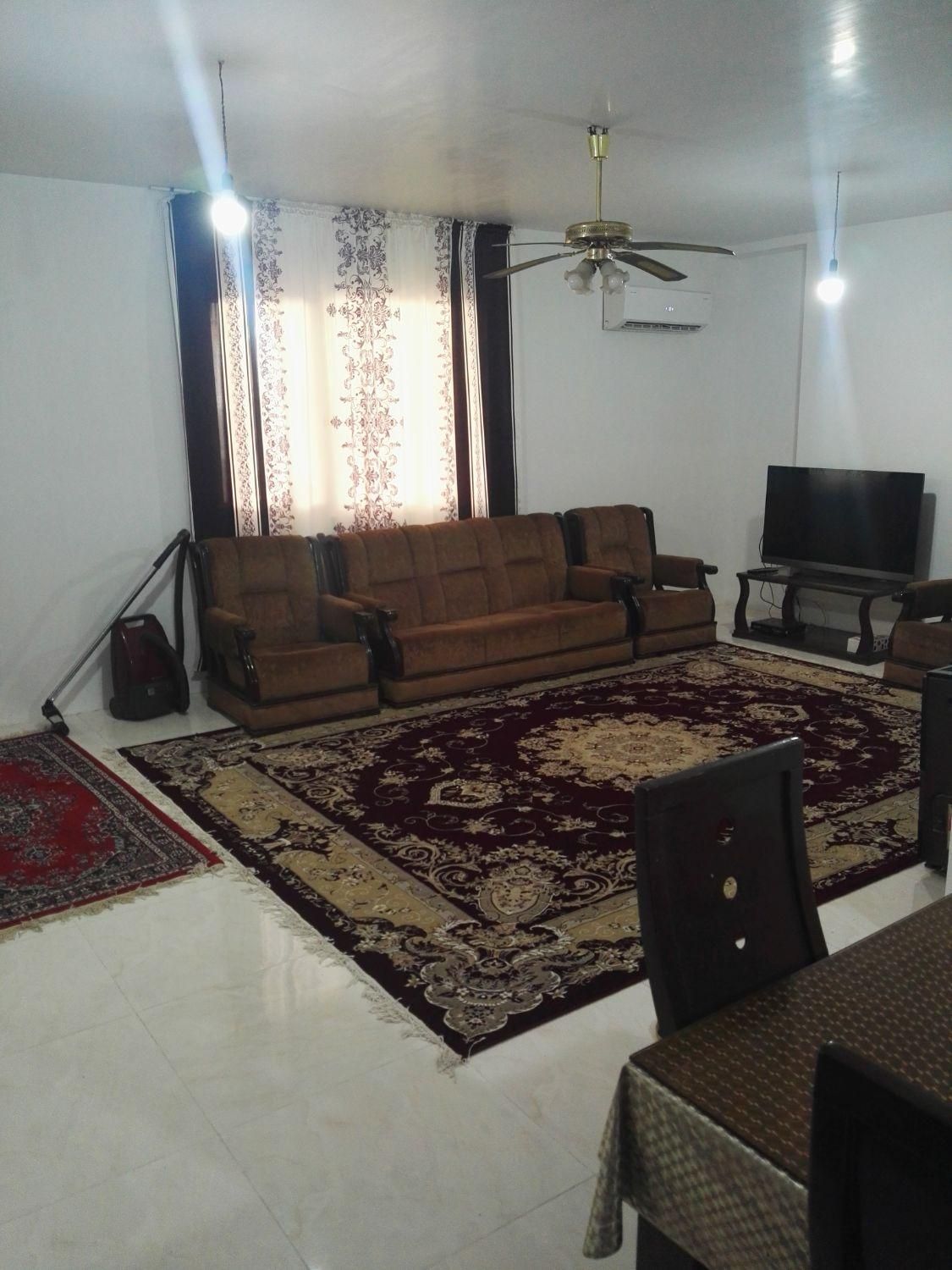 منزل مبله دو خوابه در شهرک والفجر|اجارهٔ کوتاه‌مدت آپارتمان و سوئیت|شیراز, شهرک والفجر|دیوار