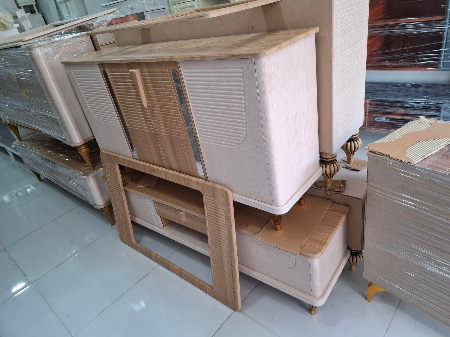 کنسول اینه هلو.آینه کنسول هلو|بوفه، ویترین، کنسول|خرمآباد, |دیوار