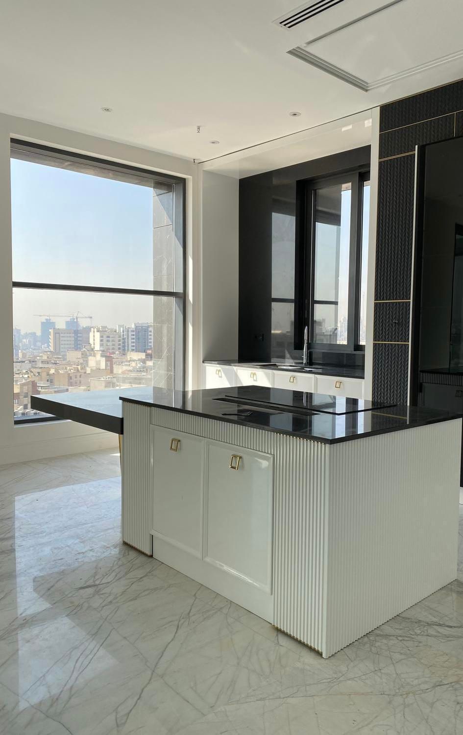 ۳۹۰متر نیاوران برج باغ اروپایی