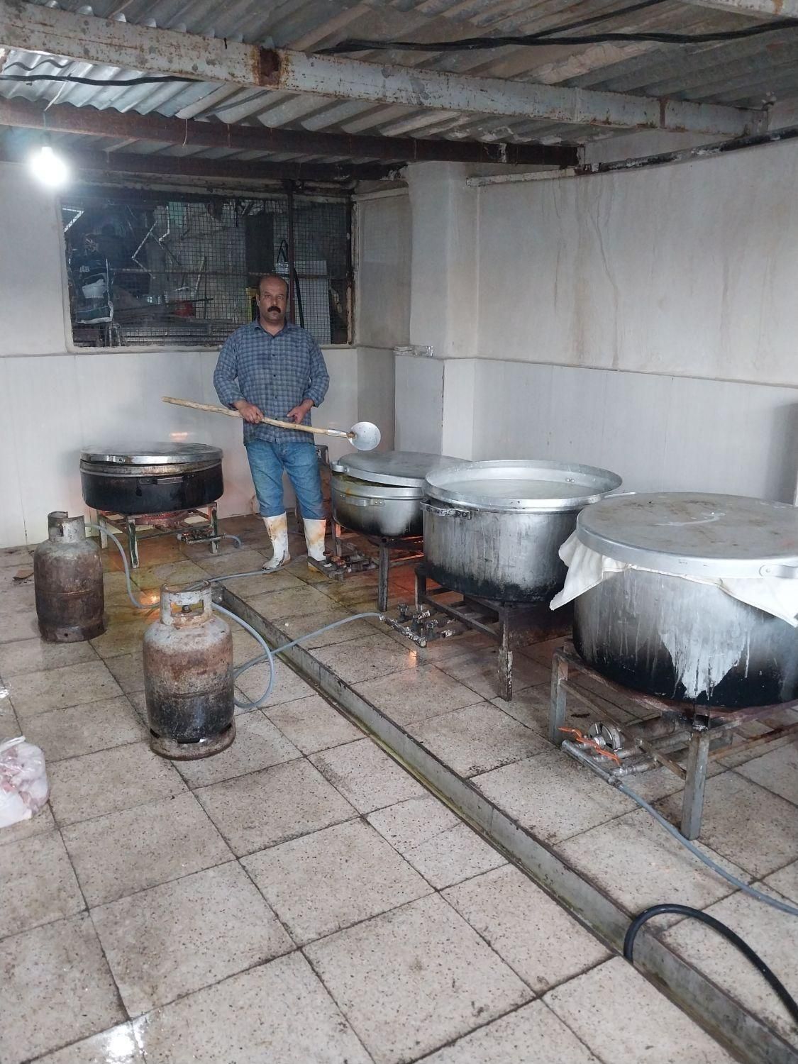 آشپزی تمام مراسمات عروسی و ختم در خدمت شما دوستان|خدمات پذیرایی، مراسم|کوهدشت, |دیوار