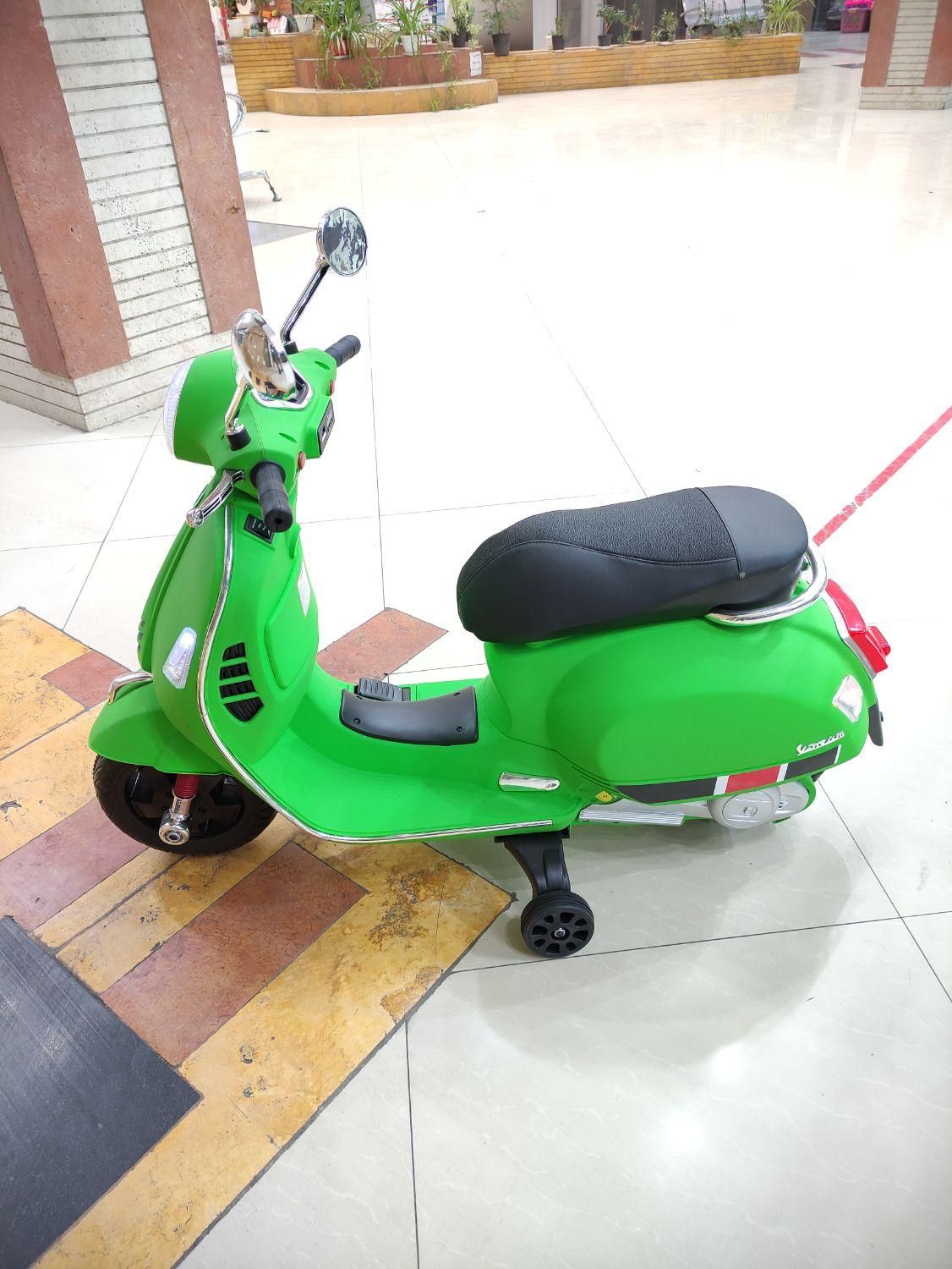 موتور شارژی وسپا|اسباببازی بچه|مشهد, مصلی (کارمندان اول)|دیوار