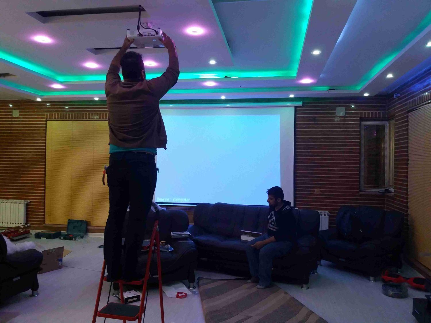 تعمیر و نصب ویدئو پروژکتور با قیمت مناسب|خدمات رایانهای و موبایل|یزد, |دیوار