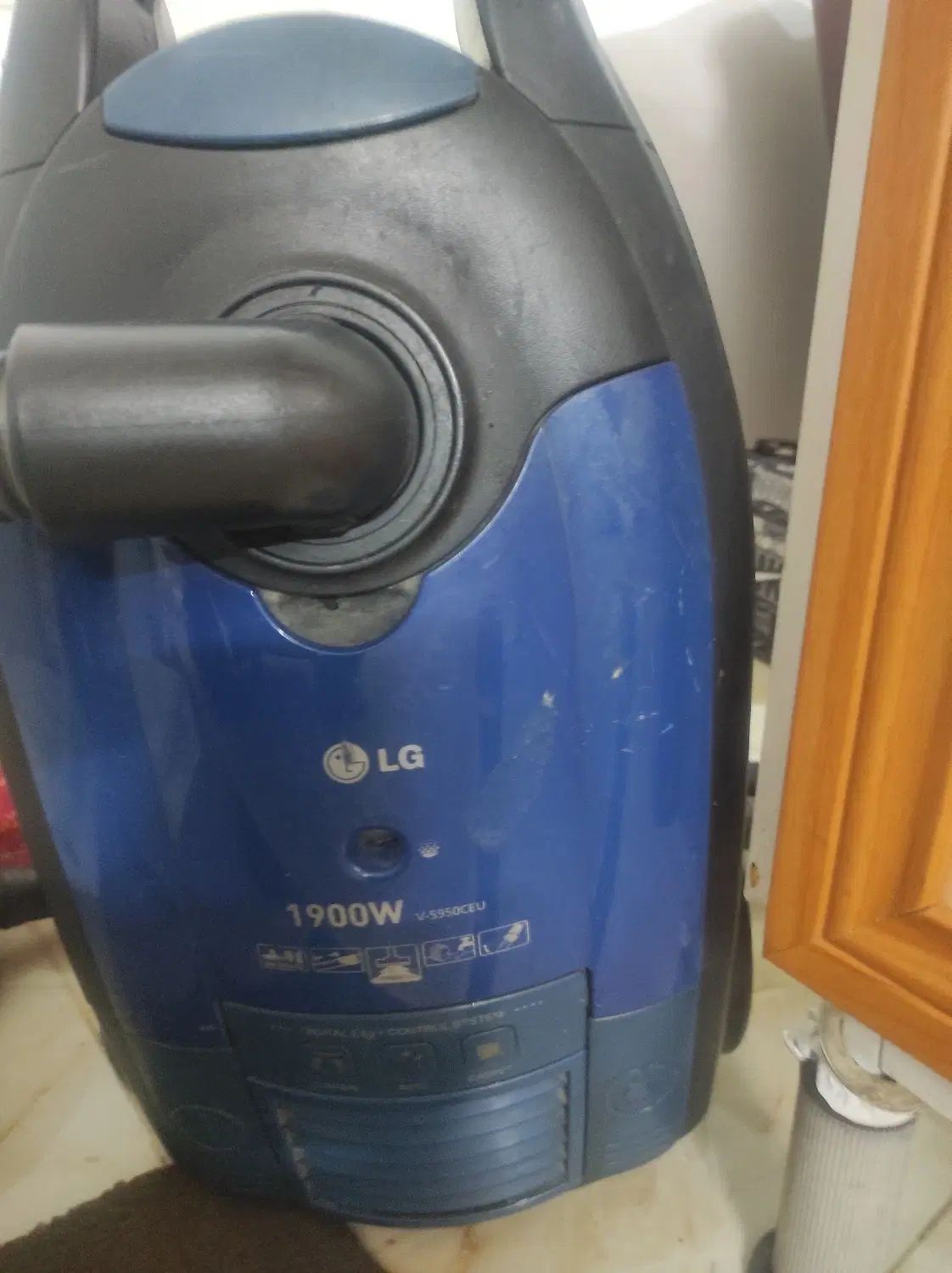 جاور برقی ال جی 1900وات|جاروبرقی، جارو شارژی، بخارشو|اصفهان, باغ زیار|دیوار
