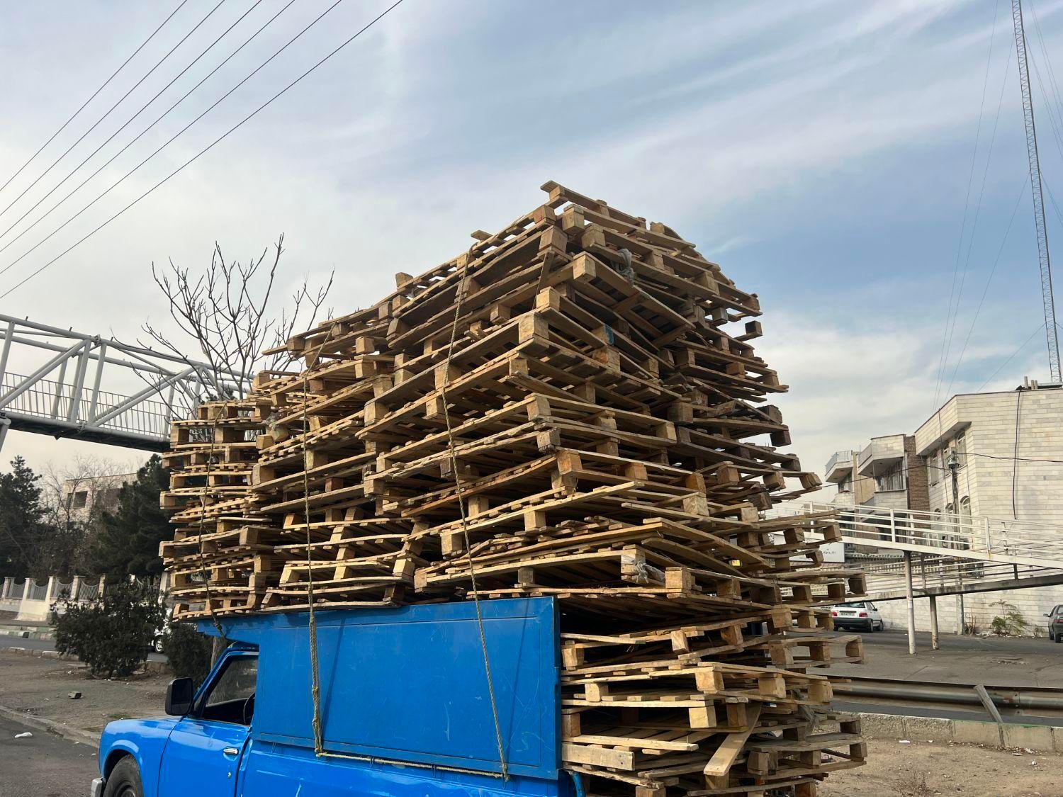 ضایعات چوب وآهن آلمینیوم کارتن پارکت نایلون|عمدهفروشی|تهران, زعفرانیه|دیوار