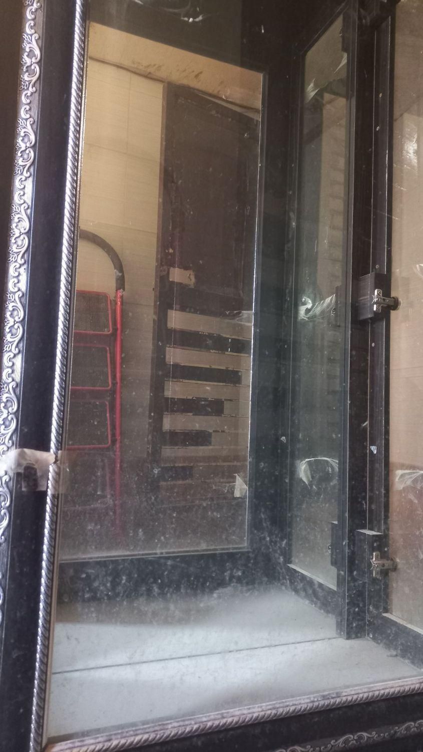 ویترین زیبا و کاربردی|بوفه، ویترین، کنسول|شهرکرد, |دیوار