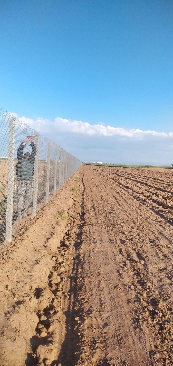 فنس فنس کشی پایه فنس تیرک حصاری|مصالح و تجهیزات ساختمان|قزوین, |دیوار