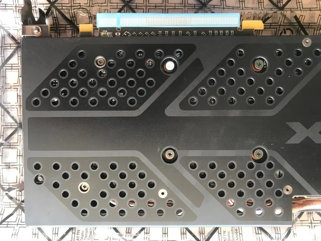 در حد نو RX580 XFX|قطعات و لوازم جانبی رایانه|اصفهان, سپاهان‌شهر|دیوار