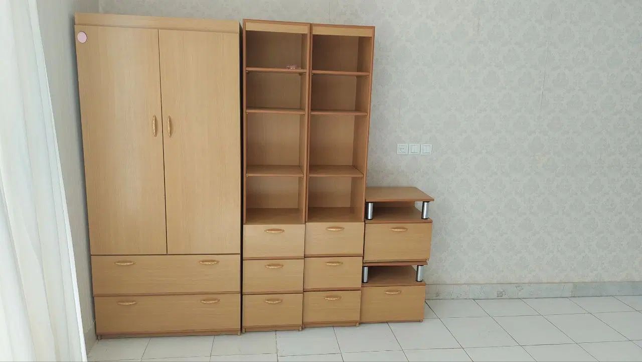 پاتختی و کمد و کتابخانه کودک و نوجوان در حد نو|تخت و سرویس خواب|اصفهان, خانه اصفهان|دیوار