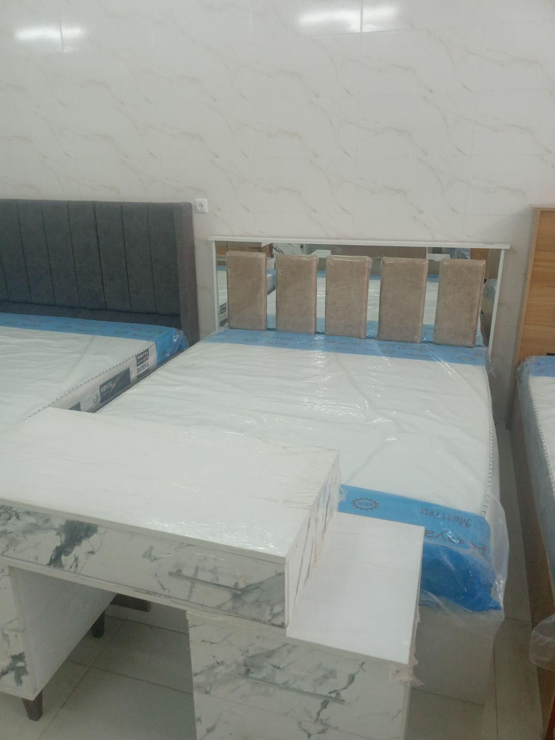 تخت خواب دو نفره از ۴۸۰۰|تخت و سرویس خواب|نیشابور, گنبد سبز|دیوار