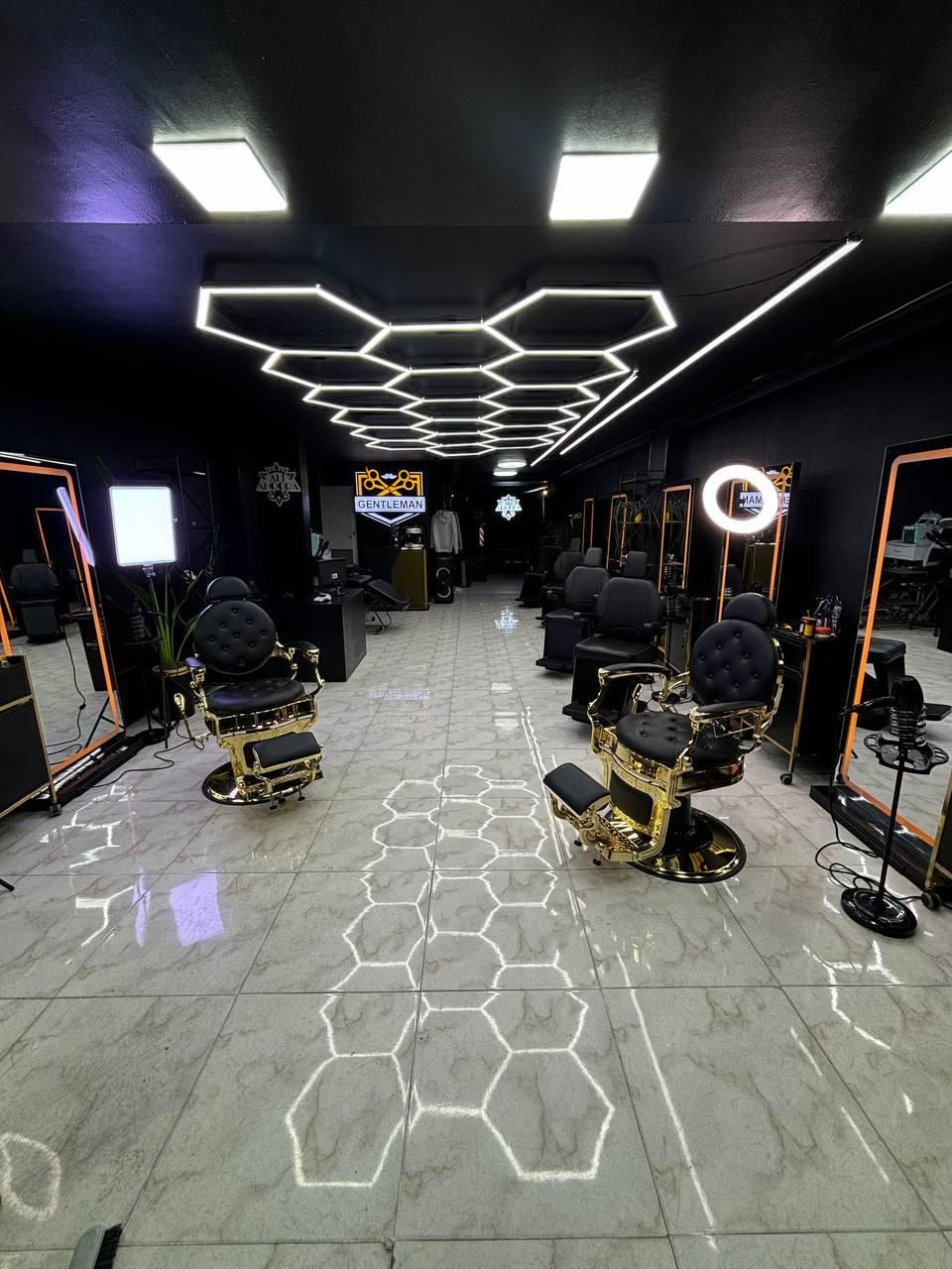 وردست آرایشگر آقا|استخدام درمانی، زیبایی، بهداشتی|کرج, گوهردشت|دیوار