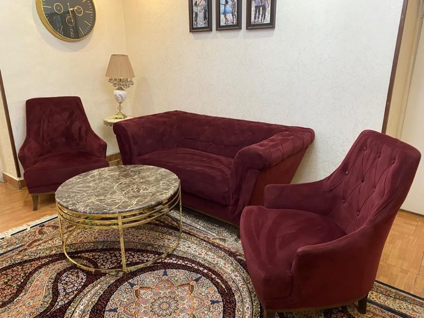 نیم ست چستر|مبلمان خانگی و میز عسلی|کرج, ساسانی|دیوار