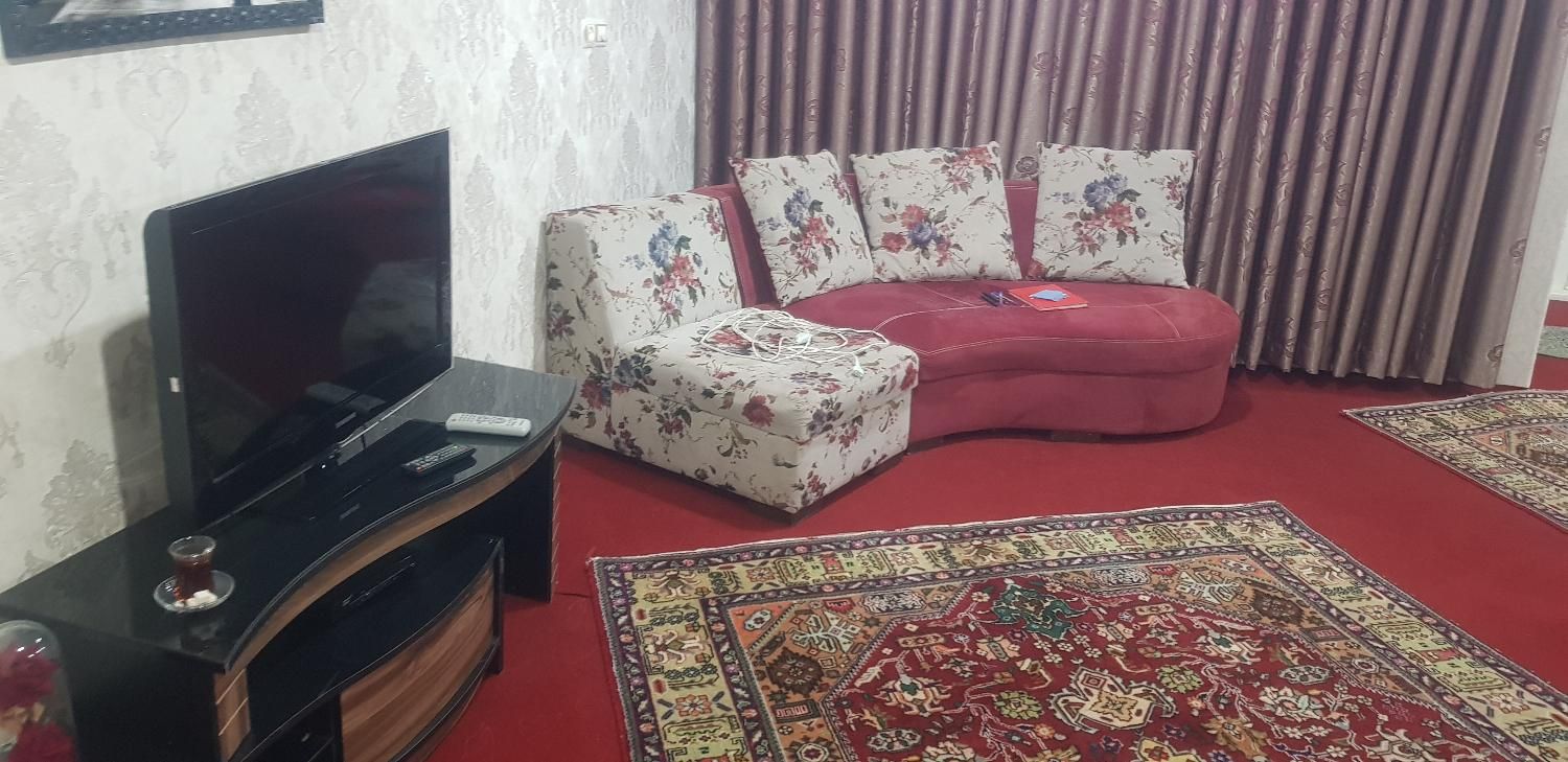 مبل راحتی ال|مبلمان خانگی و میز عسلی|خلخال, |دیوار