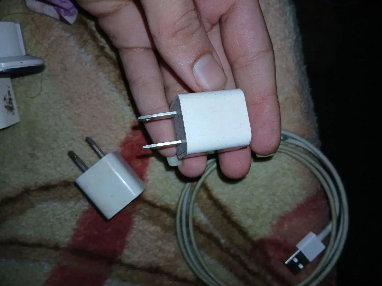 ۳عدد اداپتور اصلی آیفون ۱عدد تبدیل ۱ کابل اصلی|لوازم جانبی موبایل و تبلت|اهواز, کوی باهنر|دیوار