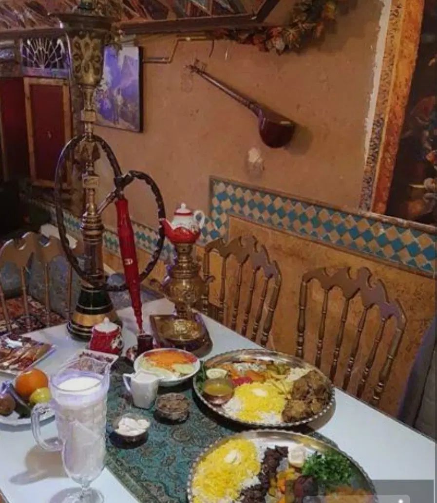 ۳۵۰متر مغازه در دو طبقه بر اصلی خیابان (( بینظیر))|اجارهٔ مغازه و غرفه|تهران, بلوار کشاورز|دیوار