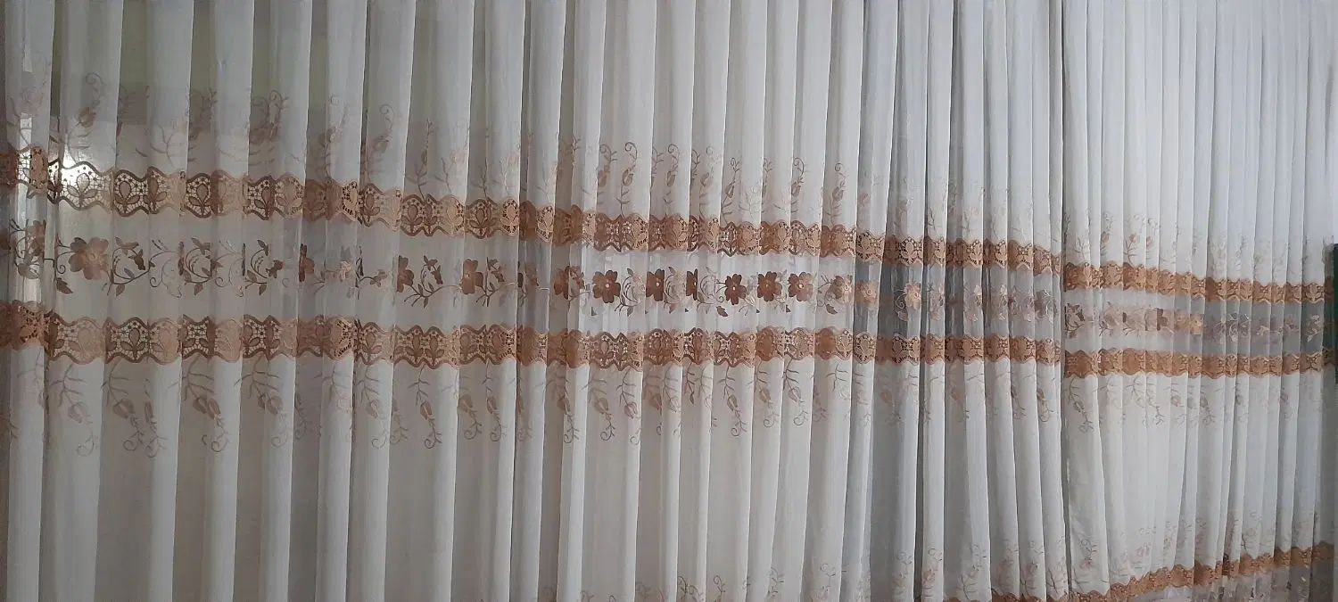 پرده پذیرایی سالم وبادوام. تخفیف پای معامله|پرده، رانر، رومیزی|تاکستان, |دیوار