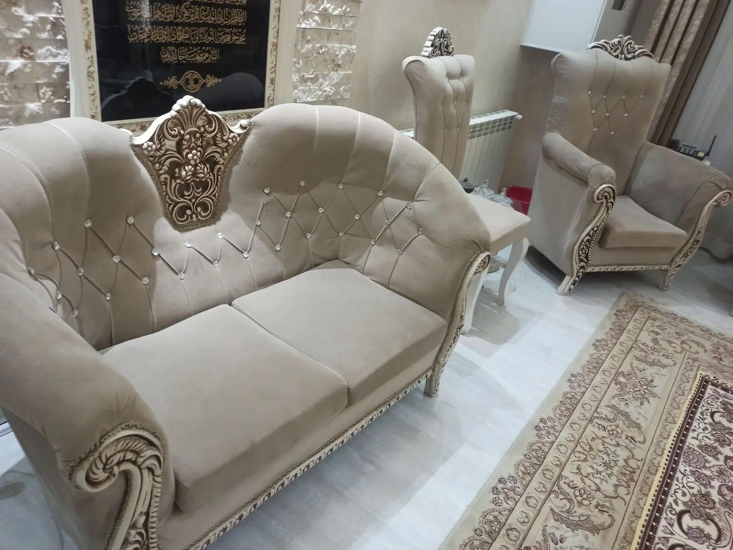 مبل 9 نفره که دوتاش میزبان هستش بهمراه میز|مبلمان خانگی و میز عسلی|سقز, |دیوار