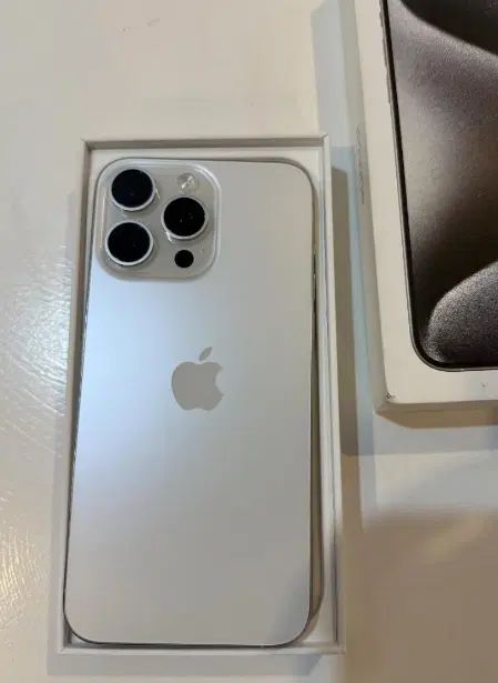 اپل iPhone 15 Pro Max با حافظهٔ ۲۵۶ گیگابایت|موبایل|تهران, تهرانپارس شرقی|دیوار