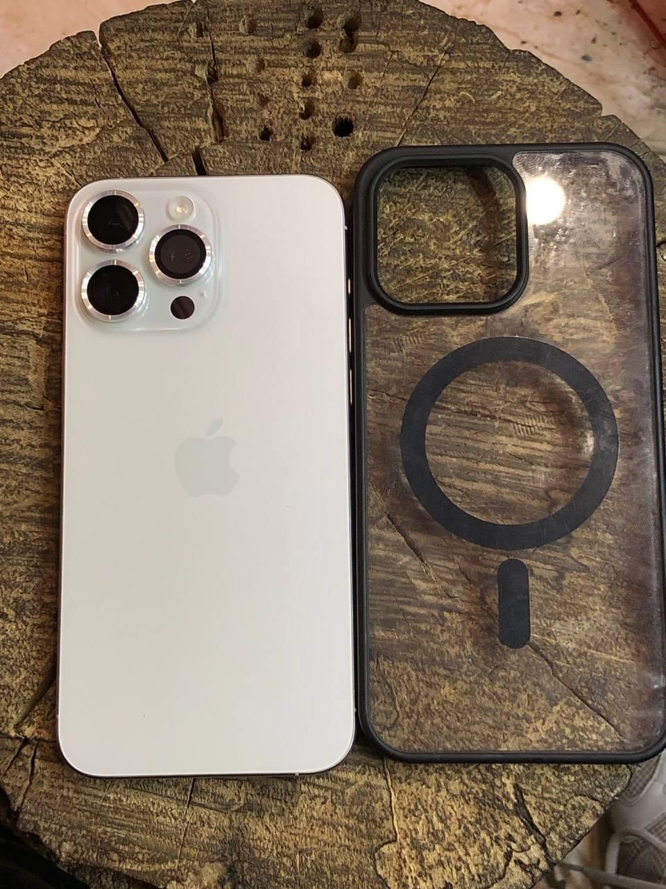 اپل iPhone 15 Pro Max با حافظهٔ ۲۵۶ گیگابایت|موبایل|تهران, حسن‌آباد|دیوار