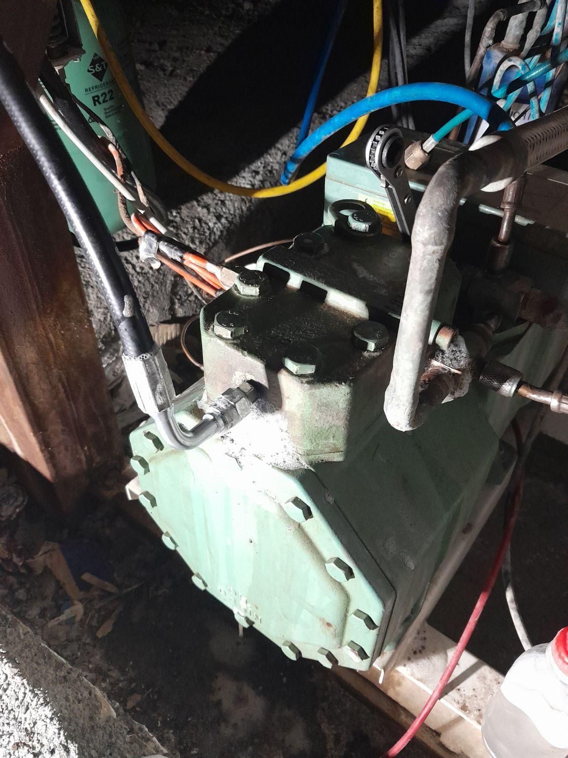 سردخانه و کولر گازی و یخچال‌ و فریزرهای صنعتی|خدمات پیشه و مهارت|بیرجند, |دیوار