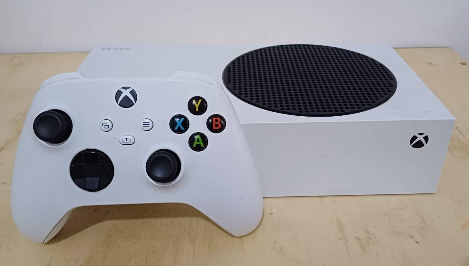 Xbox series s ایکس باکس سری اس|کنسول، بازی ویدئویی و آنلاین|اسفراین, |دیوار