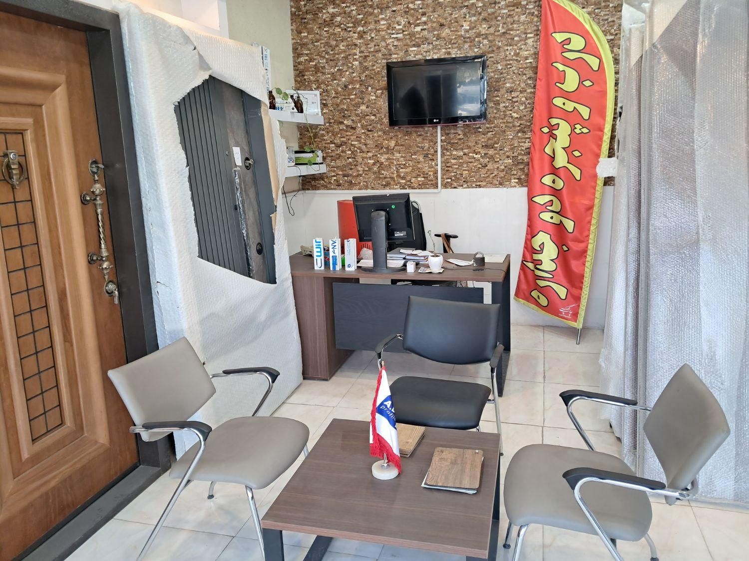 کلیلینک ساختمانی هوم لند فروش درب و پنجره|مصالح و تجهیزات ساختمان|سیرجان, |دیوار