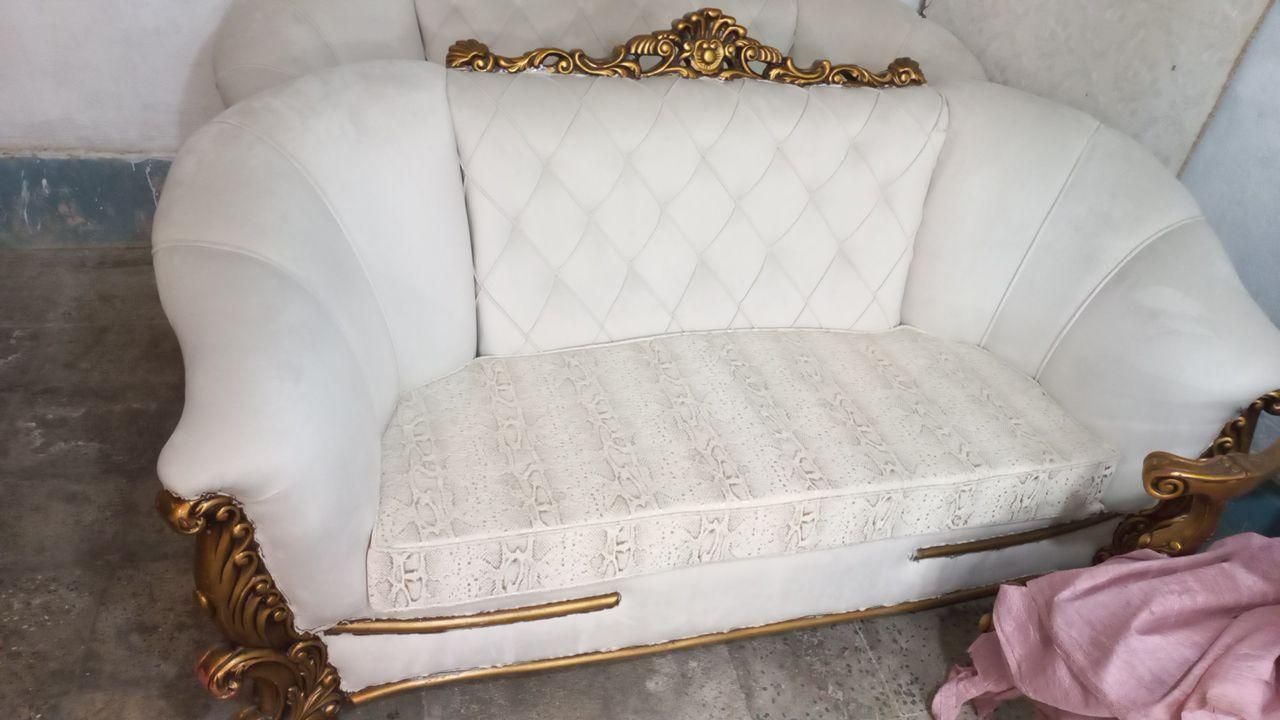 تولید و تعمیر انواع مبل و مصنوعات چوبی(نقد-اقساط)|خدمات پیشه و مهارت|دورود, |دیوار