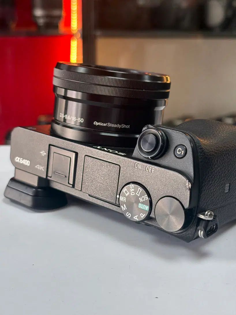 Sony a6400+16-50 بسیار سالم|دوربین عکاسی و فیلم‌برداری|تهران, آبشار تهران (دریاچه)|دیوار