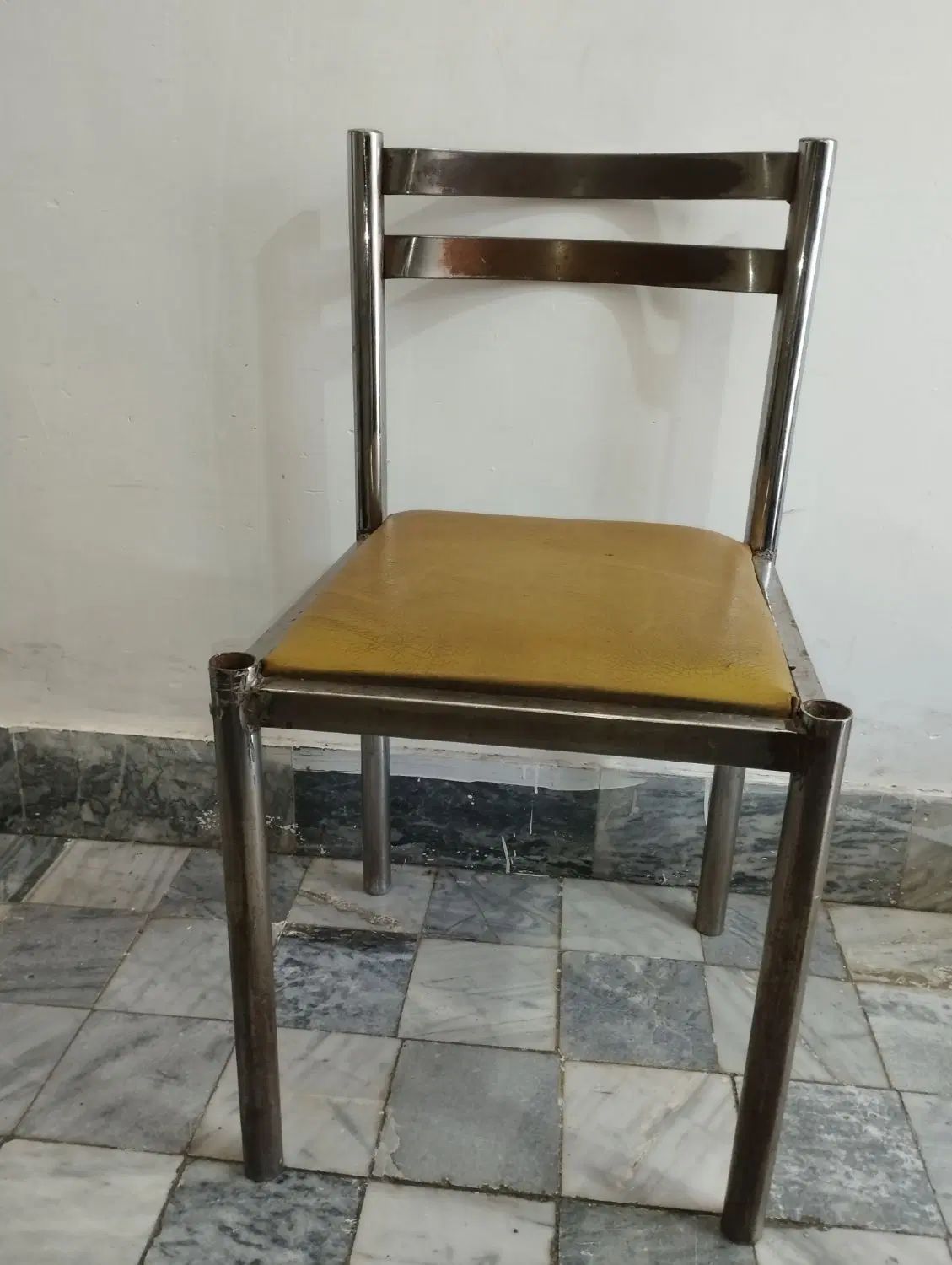 صندلی فلزی  محکم کار (سفارشی) بلوار طاقبستان|صندلی و نیمکت|کرمانشاه, |دیوار