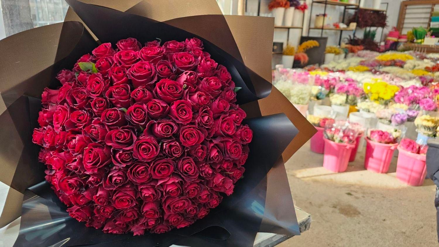 آف دسته گل های رز شاخه ای ۴۰هزار فقط ارسال|گل و گیاه طبیعی|اصفهان, آزادگان|دیوار